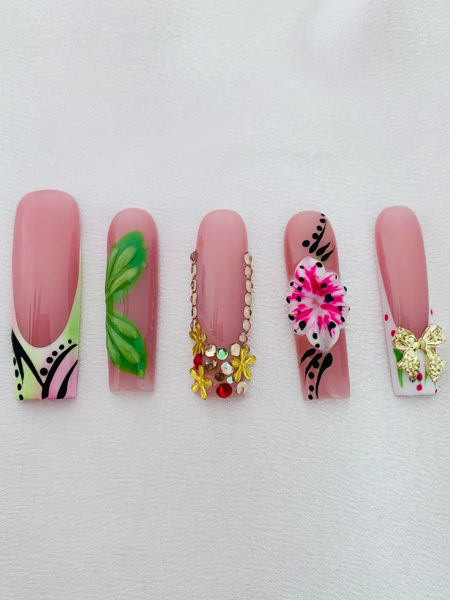10 pieces Press-On Nails 3D Multicoloured Set Jelly Gell, Golden Bow & Green Leaf - Coffin Set
